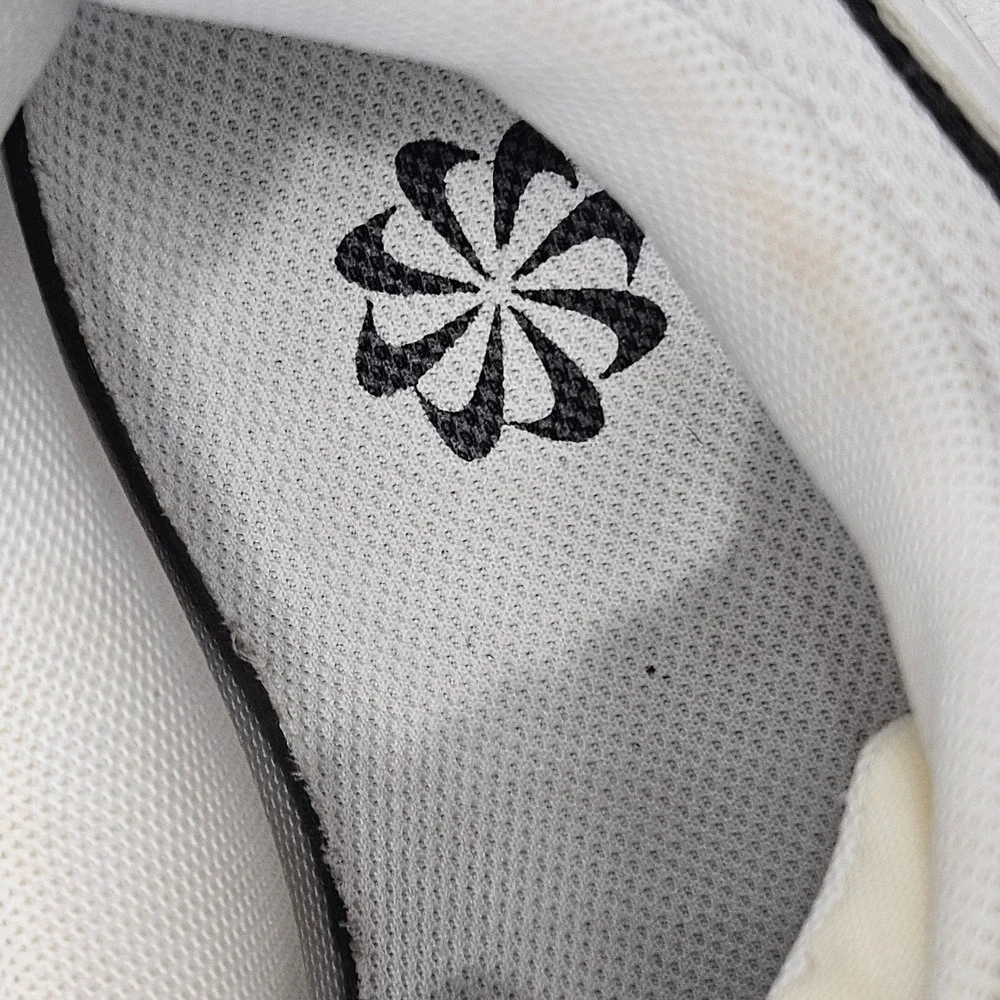 Nike Air Max 90 Women 10.5 White Black DH8010-101 Leather Mesh Running Sneakers